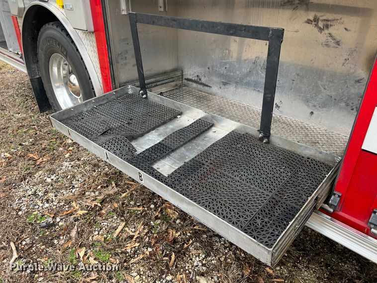 image for item MM9153 2005 Spartan Advantage Pumper  pumper fire truck