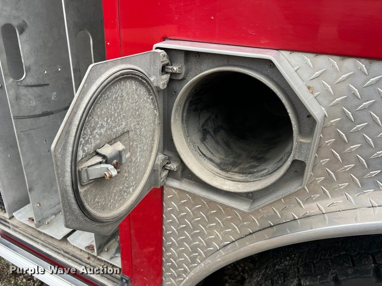 image for item MM9153 2005 Spartan Advantage Pumper  pumper fire truck