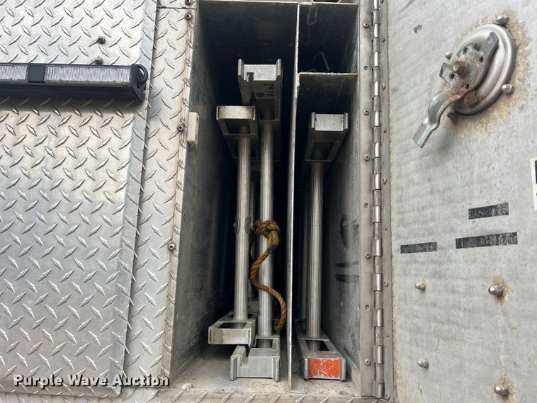 image for item MM9153 2005 Spartan Advantage Pumper  pumper fire truck