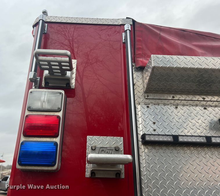 image for item MM9153 2005 Spartan Advantage Pumper  pumper fire truck