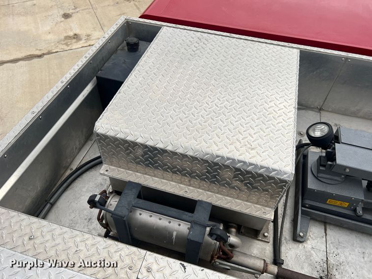 image for item MM9153 2005 Spartan Advantage Pumper  pumper fire truck