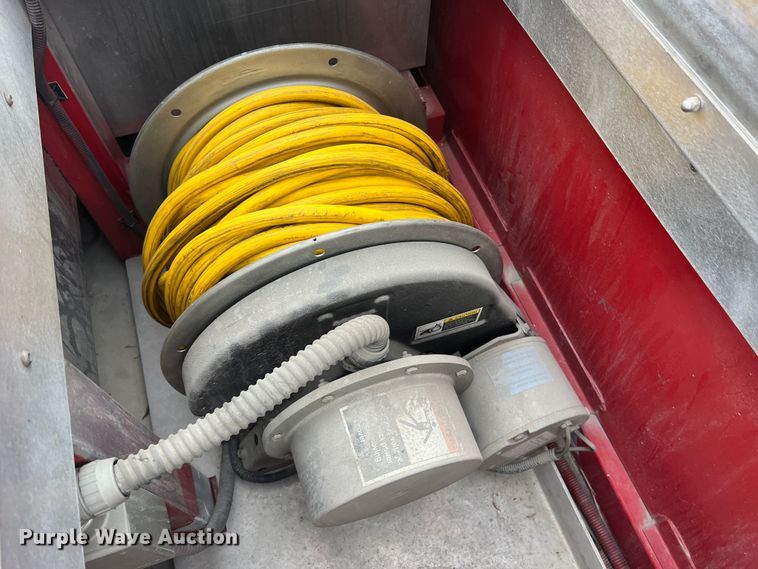 image for item MM9153 2005 Spartan Advantage Pumper  pumper fire truck