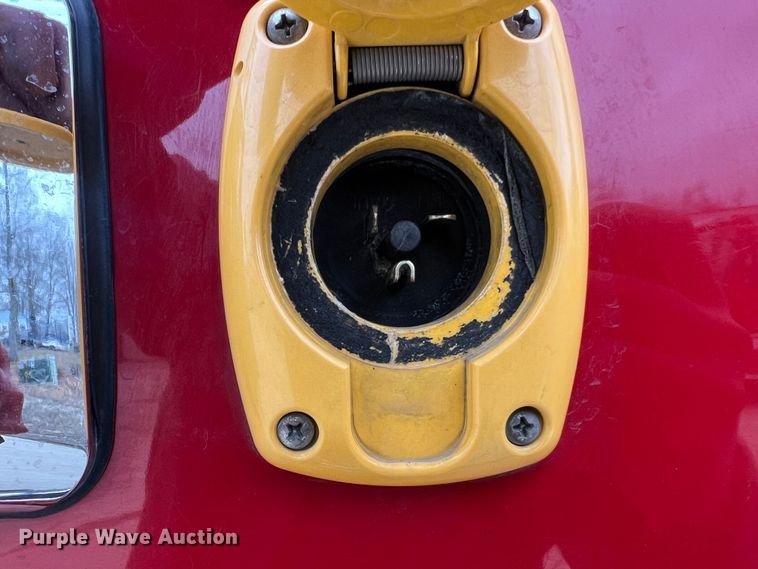 image for item MM9153 2005 Spartan Advantage Pumper  pumper fire truck