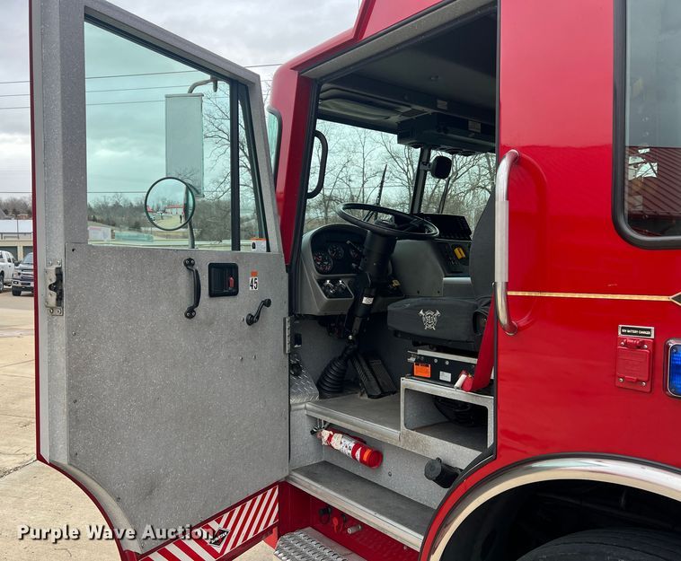 image for item MM9153 2005 Spartan Advantage Pumper  pumper fire truck