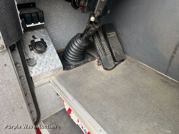 image for item MM9153 2005 Spartan Advantage Pumper  pumper fire truck