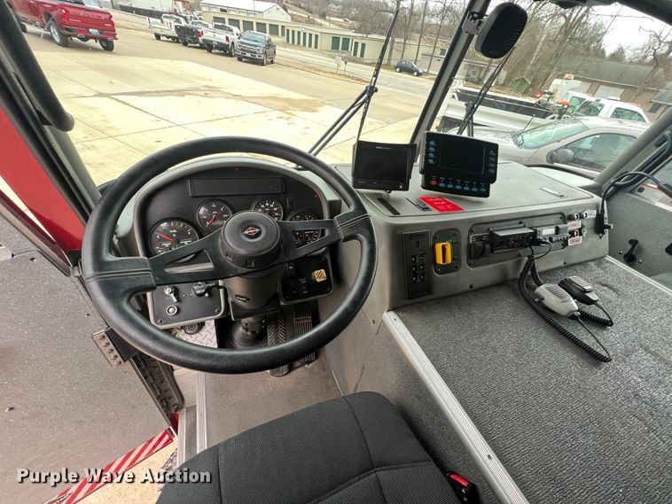 image for item MM9153 2005 Spartan Advantage Pumper  pumper fire truck