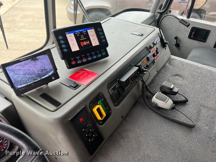 image for item MM9153 2005 Spartan Advantage Pumper  pumper fire truck