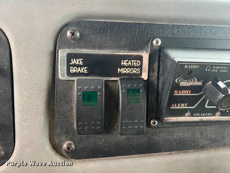 image for item MM9153 2005 Spartan Advantage Pumper  pumper fire truck