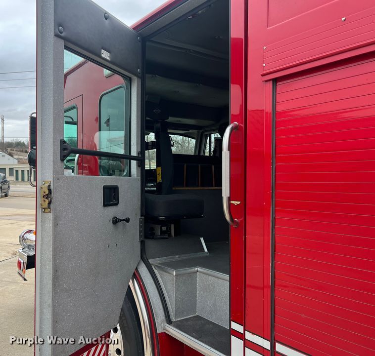 image for item MM9153 2005 Spartan Advantage Pumper  pumper fire truck