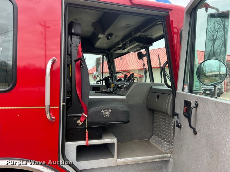 image for item MM9153 2005 Spartan Advantage Pumper  pumper fire truck