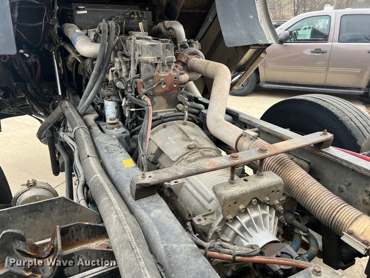 image for item MM9153 2005 Spartan Advantage Pumper  pumper fire truck