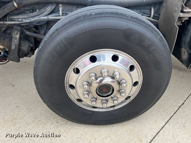 image for item MM9153 2005 Spartan Advantage Pumper  pumper fire truck