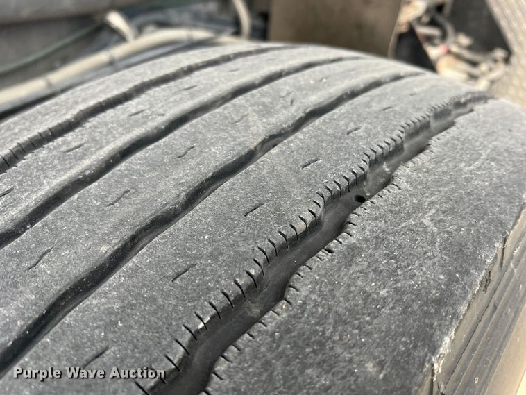 image for item MM9153 2005 Spartan Advantage Pumper  pumper fire truck