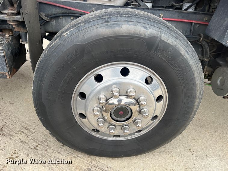 image for item MM9153 2005 Spartan Advantage Pumper  pumper fire truck