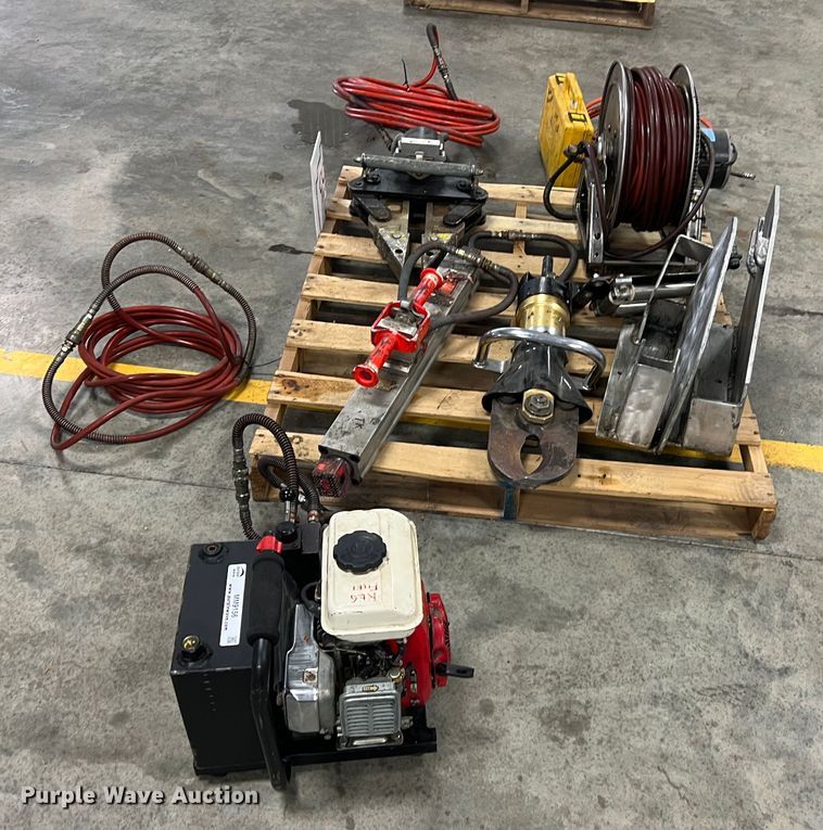 image for item MM9156 Rescue equipment