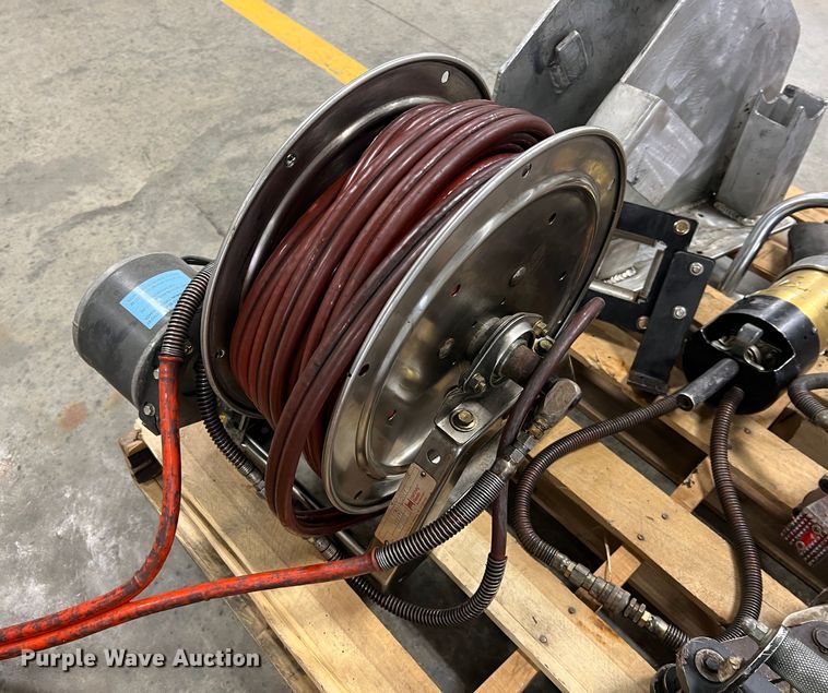 image for item MM9156 Rescue equipment