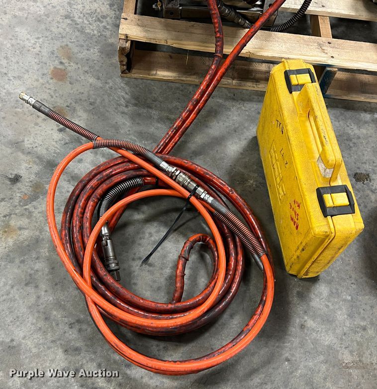 image for item MM9156 Rescue equipment
