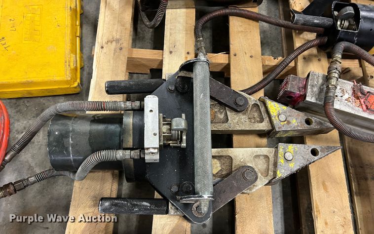 image for item MM9156 Rescue equipment