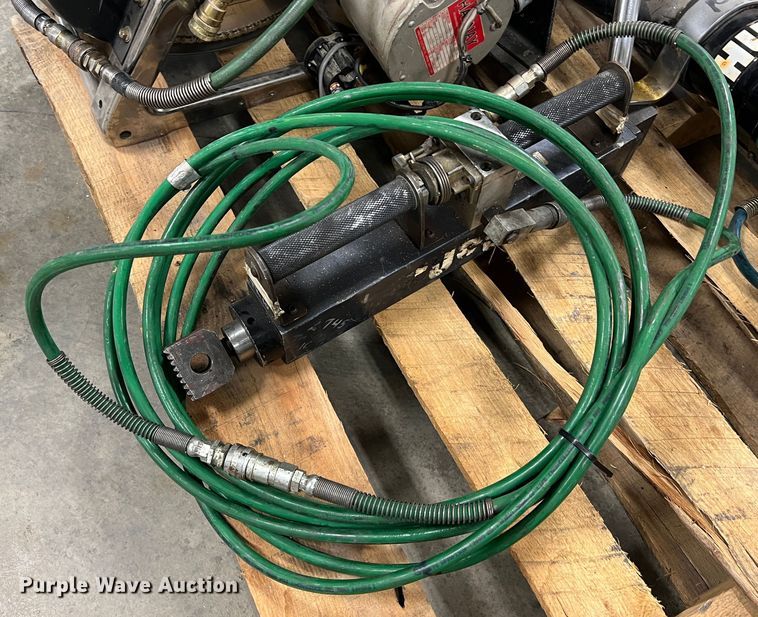 image for item MM9157 Rescue equipment