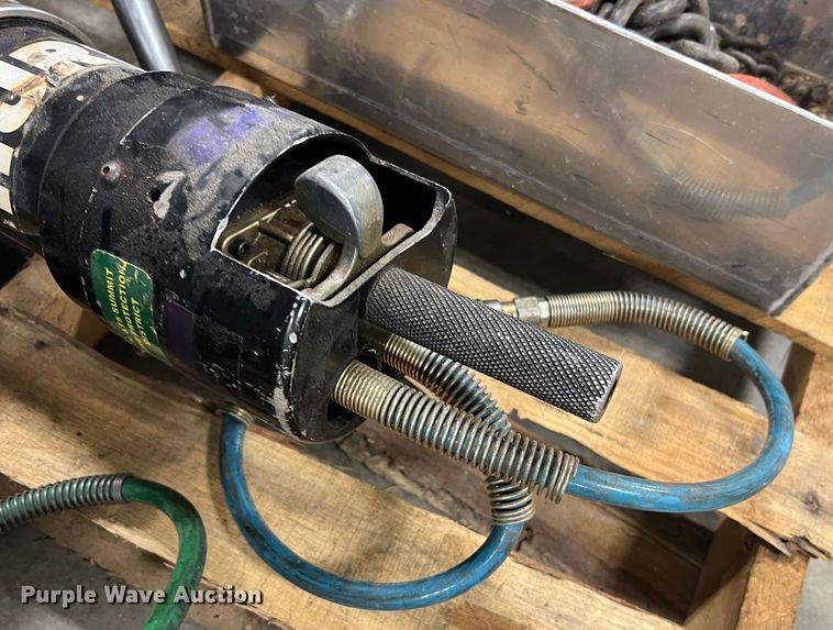 image for item MM9157 Rescue equipment