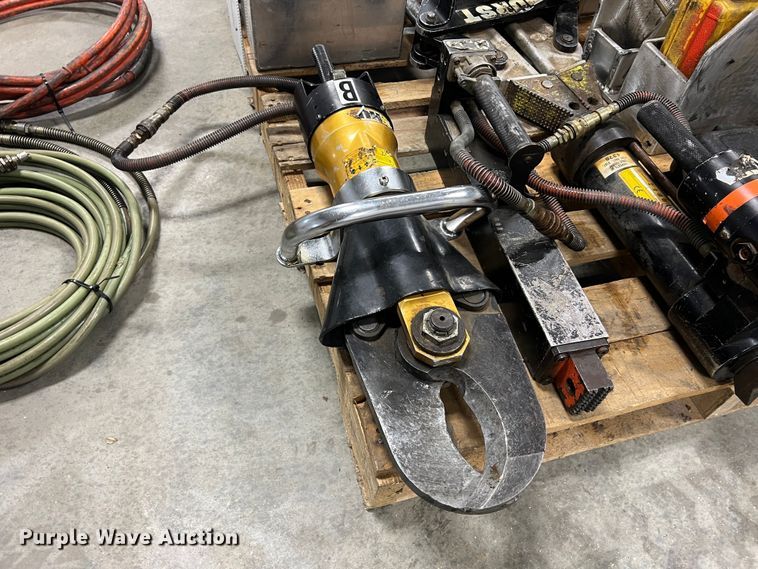 image for item MM9158 Rescue equipment