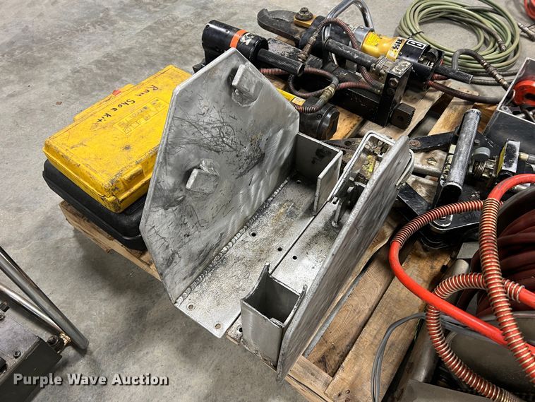 image for item MM9158 Rescue equipment