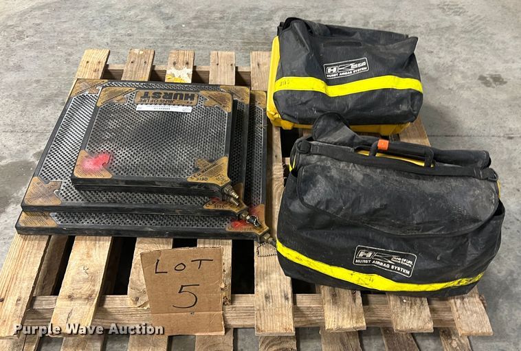 (4) Hurst air bags in Jefferson City, MO Item MM9159 sold Purple Wave