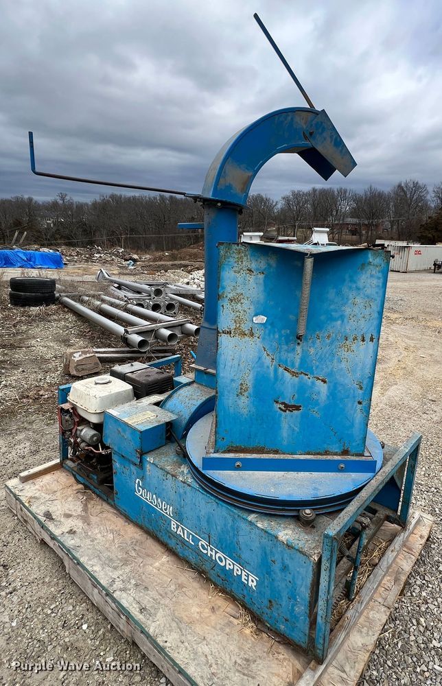 image for item MM9161 (2) Goossen BCG-2 bale choppers