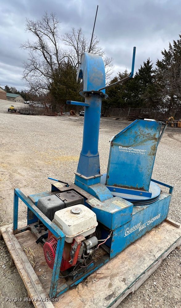 image for item MM9161 (2) Goossen BCG-2 bale choppers