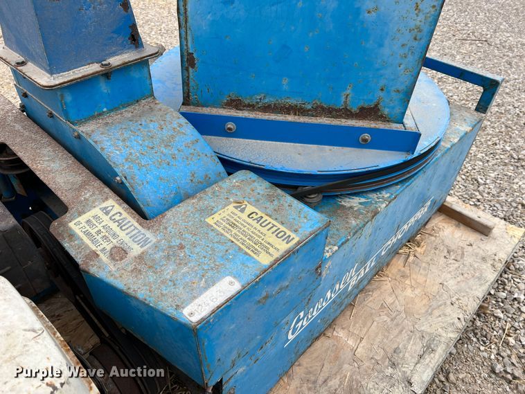 image for item MM9161 (2) Goossen BCG-2 bale choppers