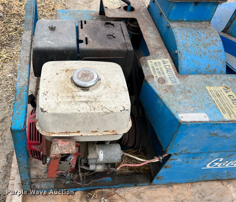 image for item MM9161 (2) Goossen BCG-2 bale choppers