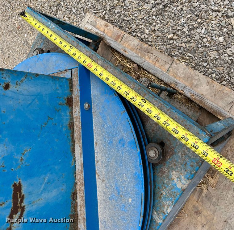 image for item MM9161 (2) Goossen BCG-2 bale choppers