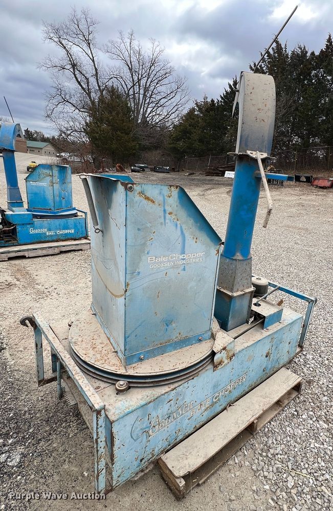 image for item MM9161 (2) Goossen BCG-2 bale choppers