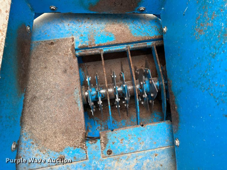 image for item MM9161 (2) Goossen BCG-2 bale choppers