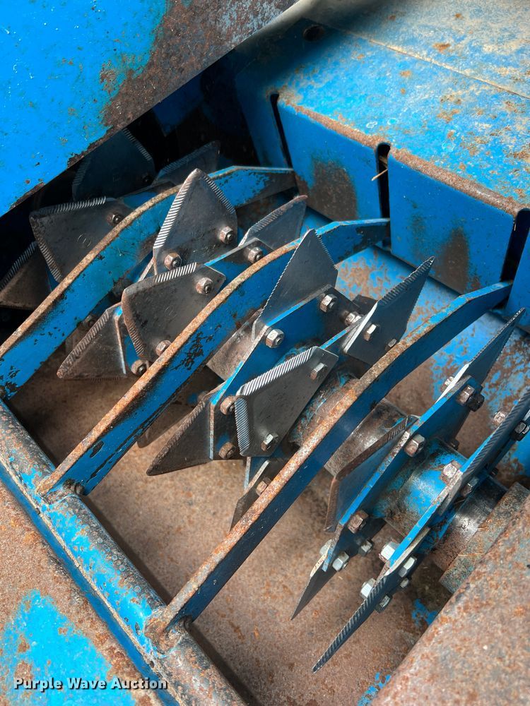 image for item MM9161 (2) Goossen BCG-2 bale choppers