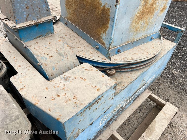 image for item MM9161 (2) Goossen BCG-2 bale choppers