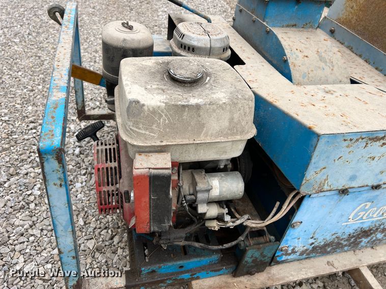 image for item MM9161 (2) Goossen BCG-2 bale choppers