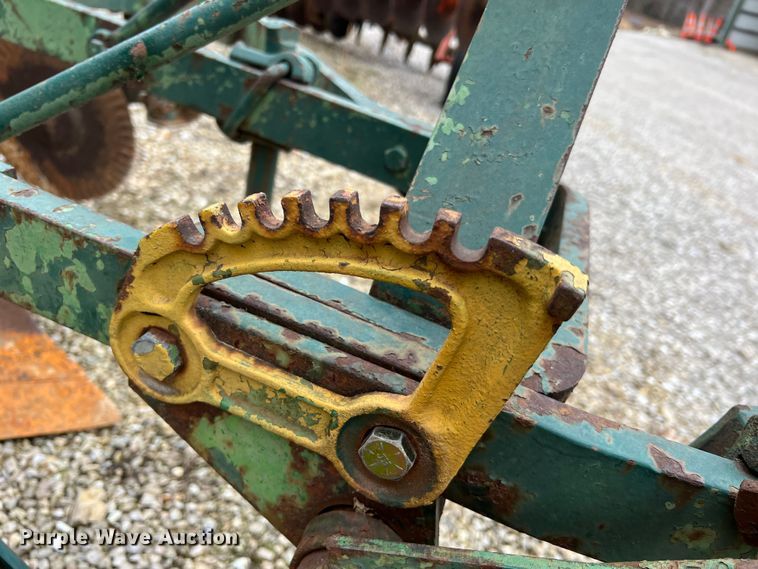 image for item MM9166 Bottom plow