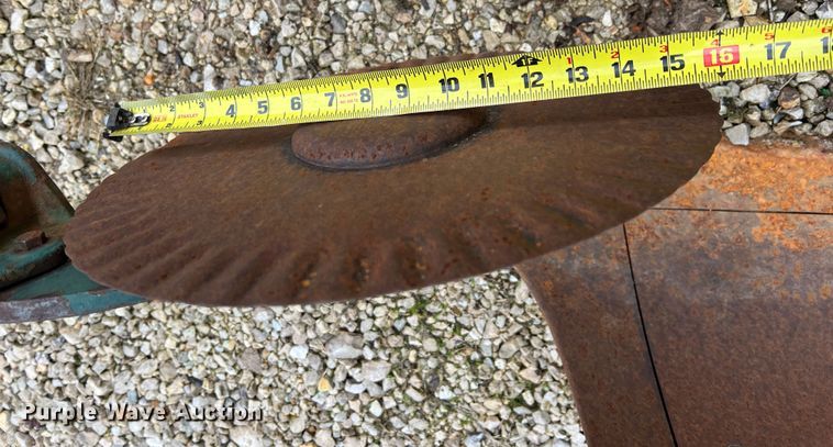 image for item MM9166 Bottom plow