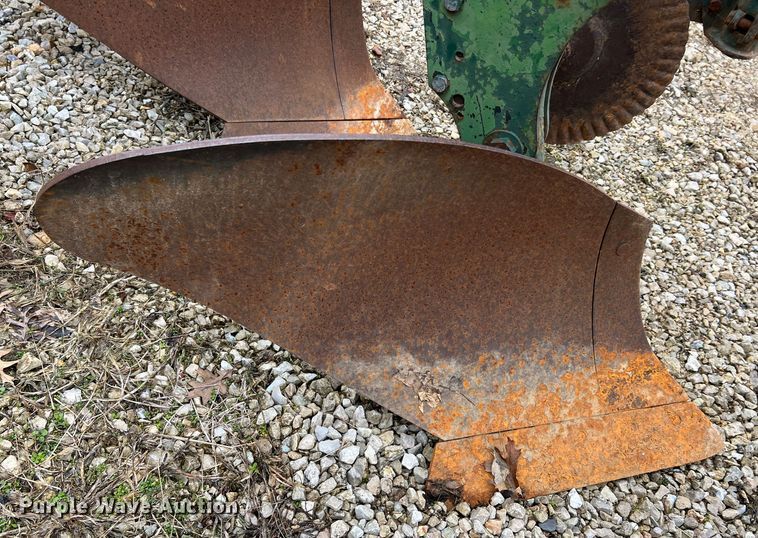 image for item MM9166 Bottom plow