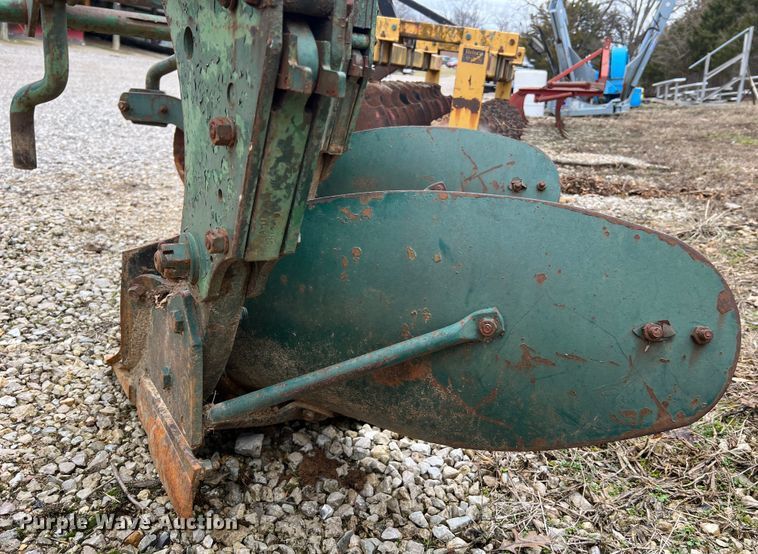 image for item MM9166 Bottom plow