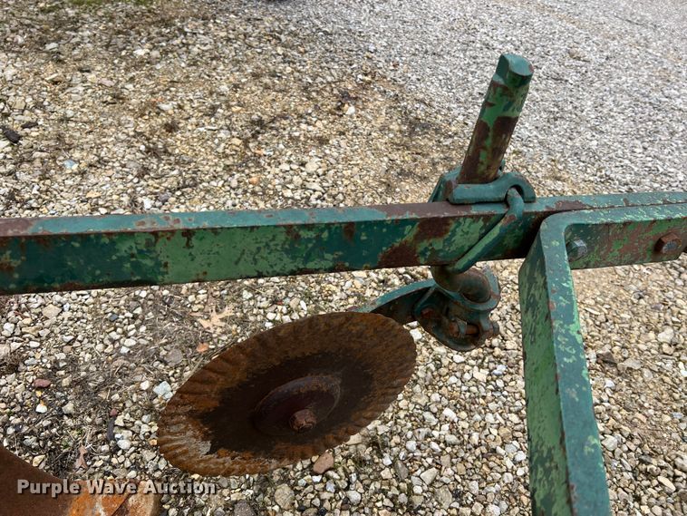 image for item MM9166 Bottom plow