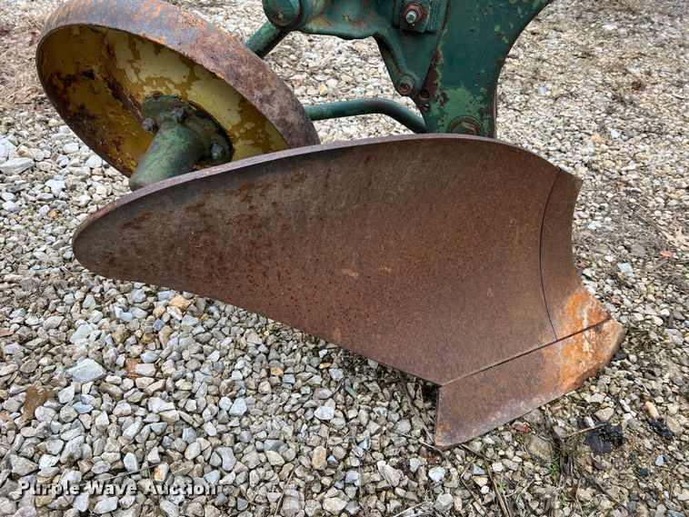 image for item MM9166 Bottom plow