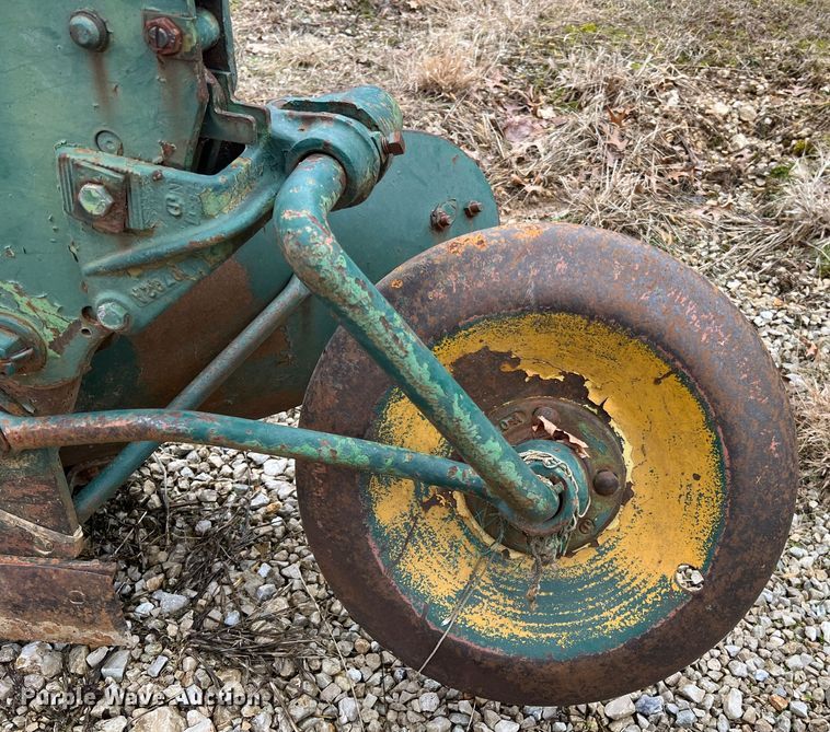 image for item MM9166 Bottom plow