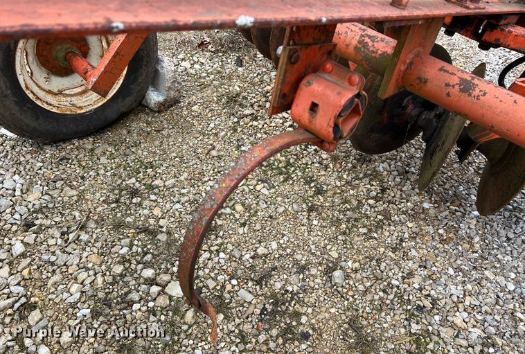 image for item MM9167 Allis-Chalmers 575777  tandem disk