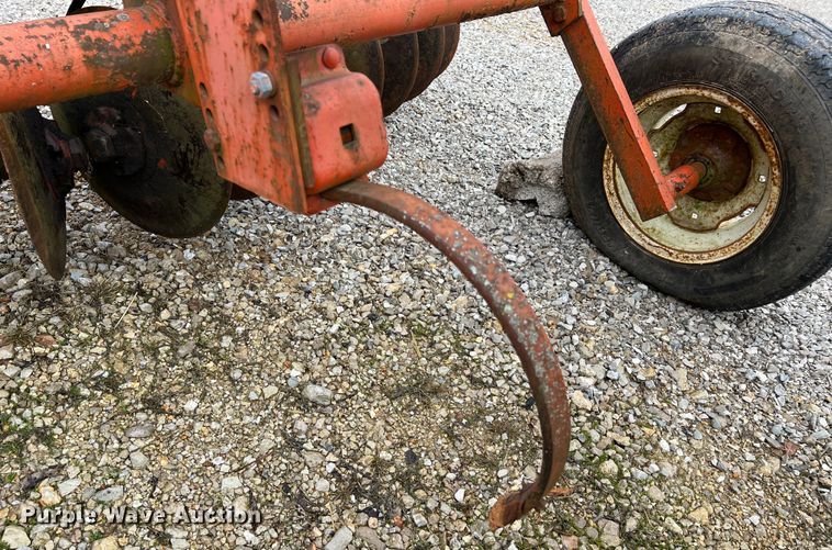 image for item MM9167 Allis-Chalmers 575777  tandem disk