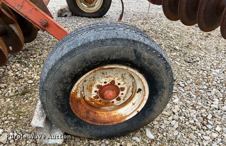 image for item MM9167 Allis-Chalmers 575777  tandem disk