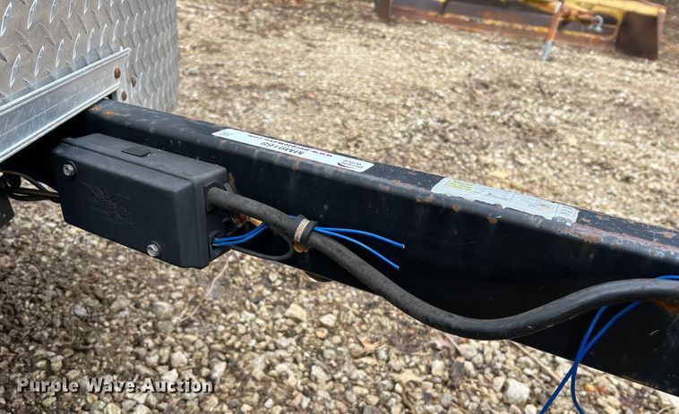 image for item MM9168 2015 Doolittle  enclosed cargo trailer