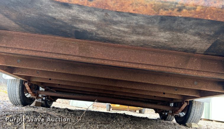 image for item MM9168 2015 Doolittle  enclosed cargo trailer