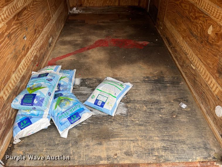 image for item MM9168 2015 Doolittle  enclosed cargo trailer